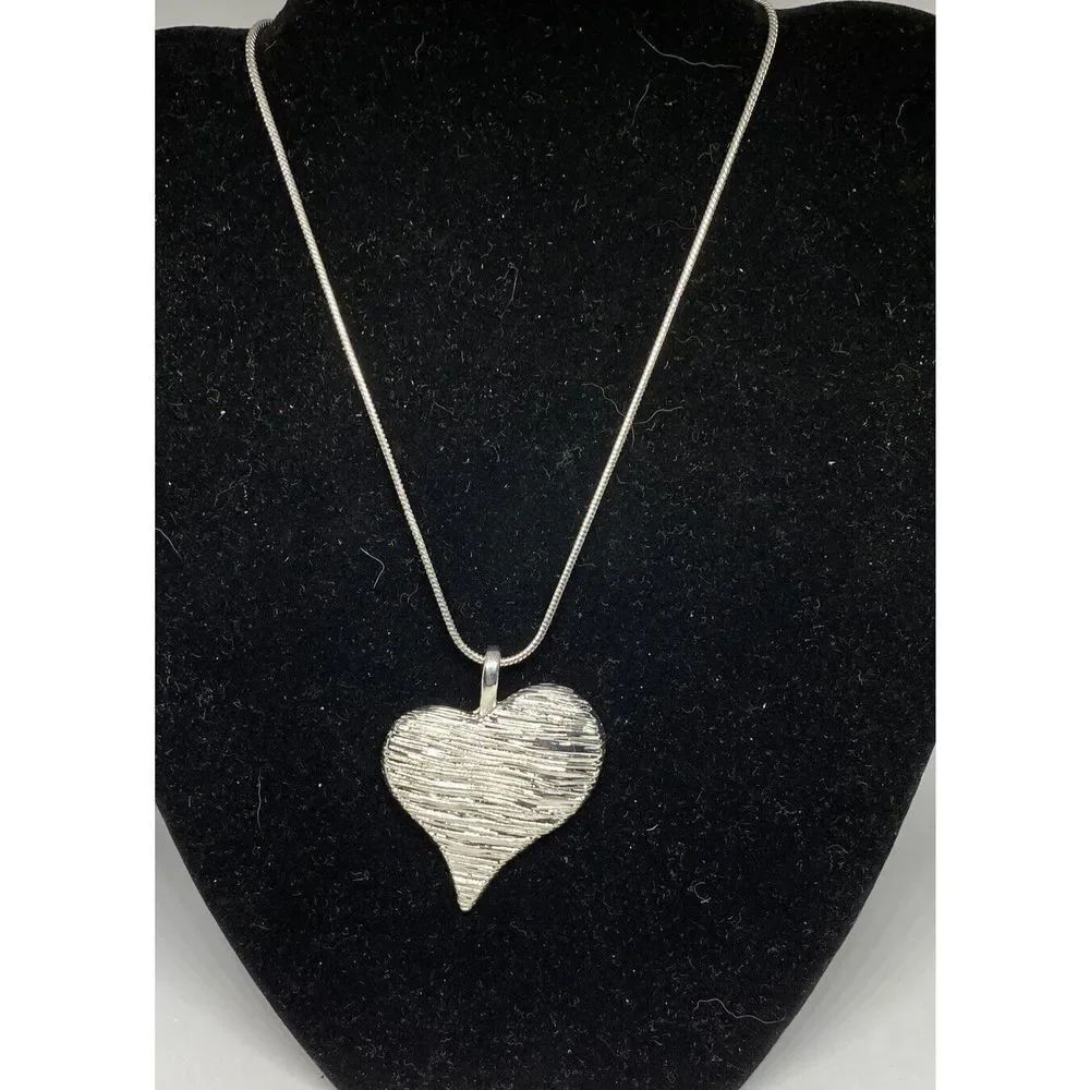 Charter Club Silver-Tone Textured Heart 39" Pendant Necklace MSRP $44.50 CP513
